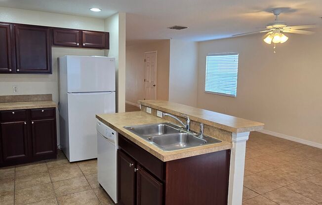 3/2 One Car Garage Town Home in Meadow Woods! Available Now!