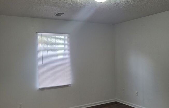 1 bed, 1 bath, 600 sqft, $900, Unit 190102B