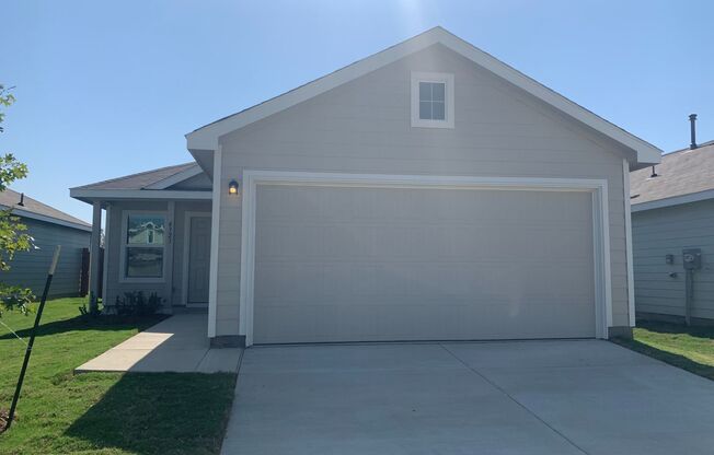 House for Lease in Forney