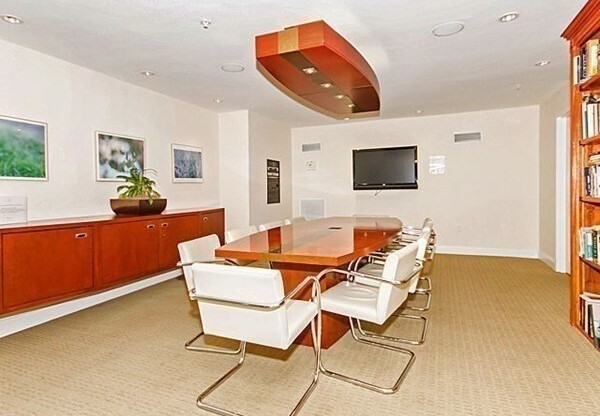 1 bed, 1 bath, 683 sqft, $3,200, Unit C308