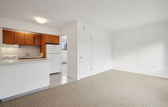 1 bed, 1 bath, 425 sqft, $1,250, Unit 607