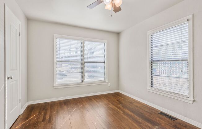 2 beds, 1 bath, 750 sqft, $1,050, Unit 1221-9