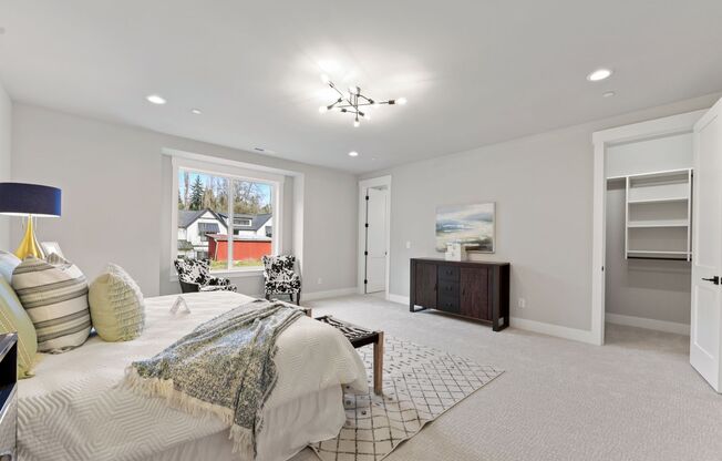 4 beds, 6 baths, $11,495
