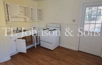 2 beds, 1 bath, $1,100