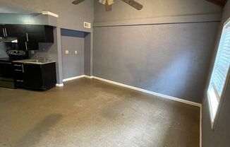 2 beds, 2 baths, 790 sqft, $850, Unit 15