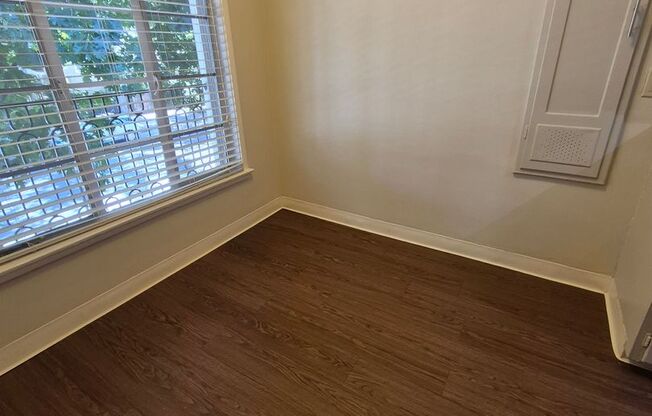 1 bed, 1 bath, $1,625, Unit 16