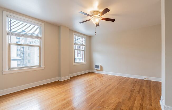 Studio, 1 bath, 349 sqft, $1,199, Unit 411