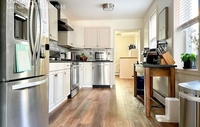 940 N 4 ST
