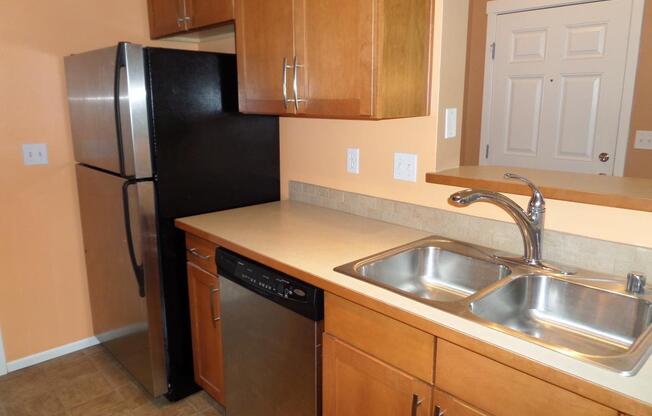 2 Bed 2 Bath Condo in Seatac, WA