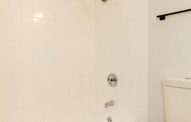 1 bed, 1 bath, 607 sqft, $1,845, Unit 404