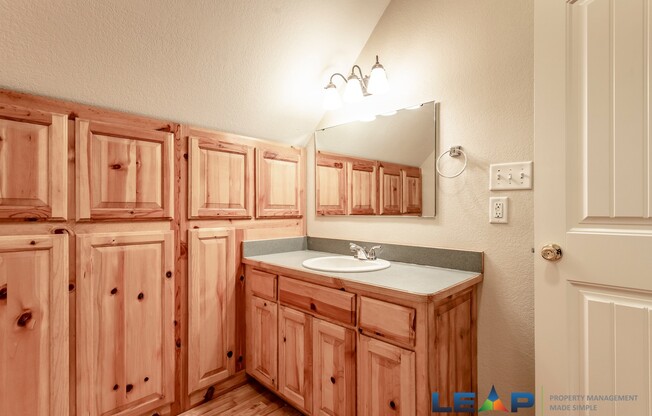 3 beds, 2 baths, 1,488 sqft, $1,500, Unit 221