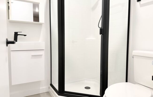 Studio, 1 bath, 285 sqft, $2,175, Unit 304