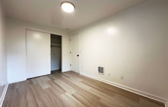 2362-2364 20th Ave