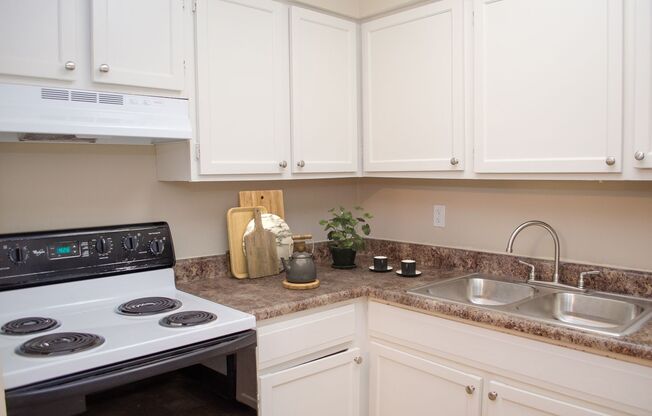 2 beds, 1.5 baths, 950 sqft, $1,119, Unit 5046-09