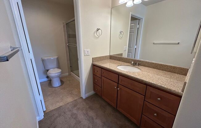 2 beds, 2 baths, $1,200, Unit # 2017