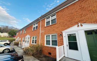 2 Bedroom, 1 Bath Apartment