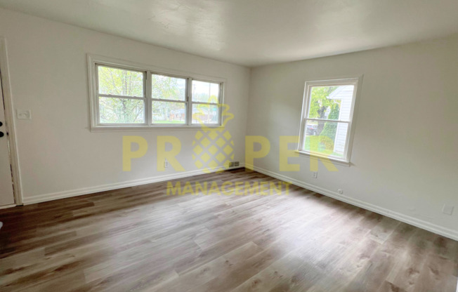 3 beds, 1 bath, $1,100