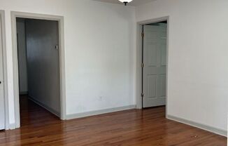 2 beds, 1 bath, $995