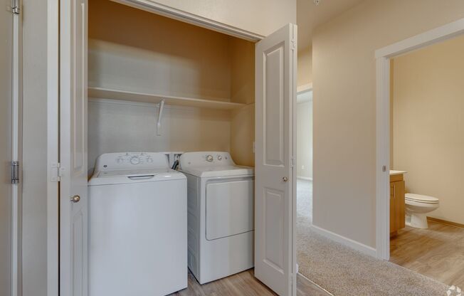 2 beds, 2 baths, 1,005 sqft, $1,725, Unit 192-312