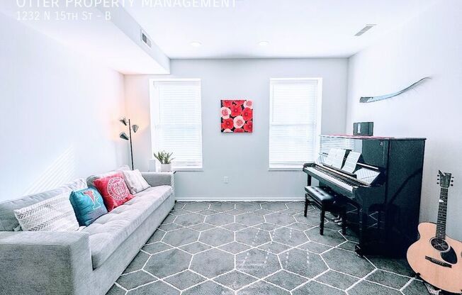 1232 N 15 ST