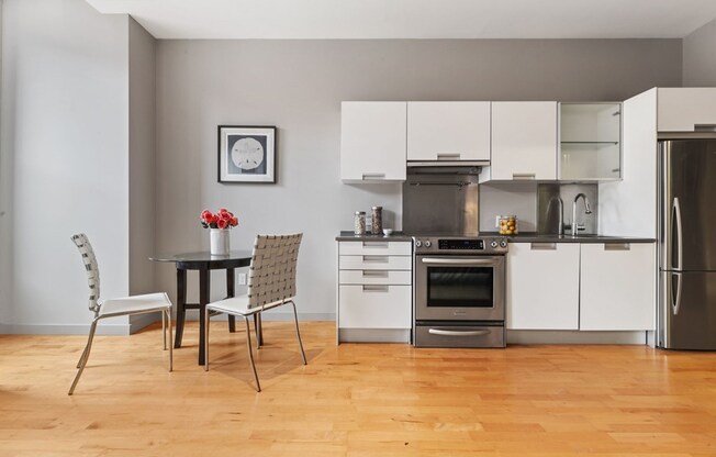 1 bed, 1 bath, 590 sqft, $3,200, Unit 506