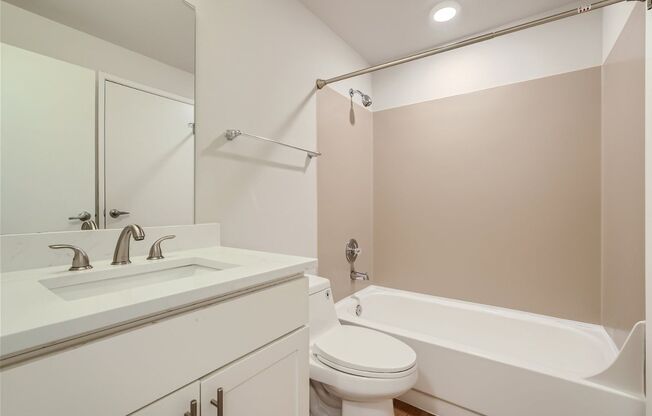 1 bed, 1 bath, 800 sqft, $2,195, Unit Unit F204