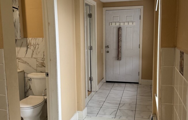 3 beds, 1 bath, 1,150 sqft, $3,200