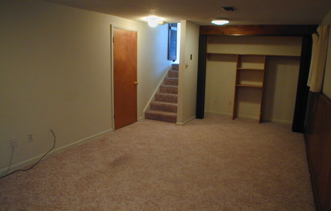 House For Lease