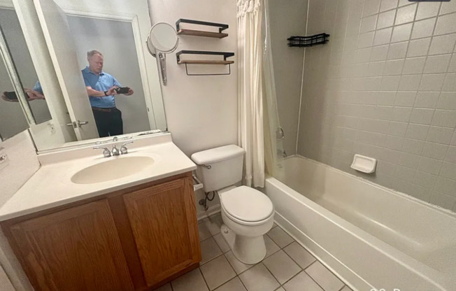 1 bed, 1 bath, 650 sqft, $1,945, Unit 121