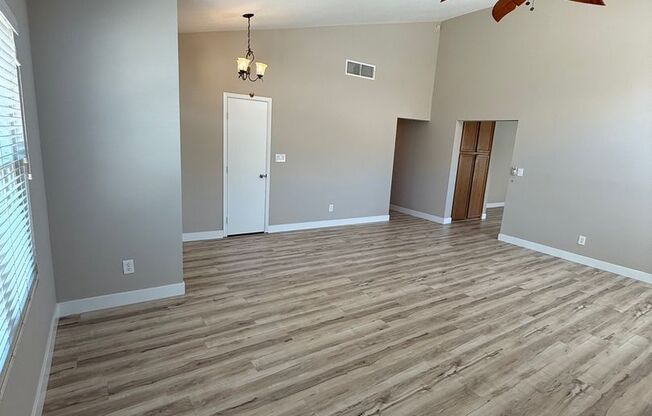 Beautiful 3 Bedroom Home in Eldorado Community