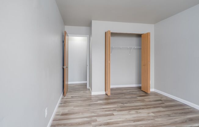 2 beds, 1 bath, 825 sqft, $1,149, Unit 1750 - 16