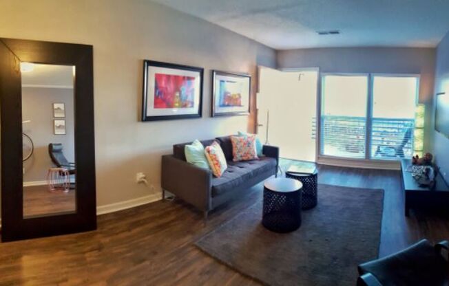 2 beds, 1 bath, 1,000 sqft, $1,498, Unit E5