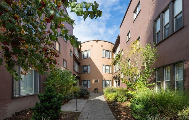 WALDORF APARTMENTS (WALD01)