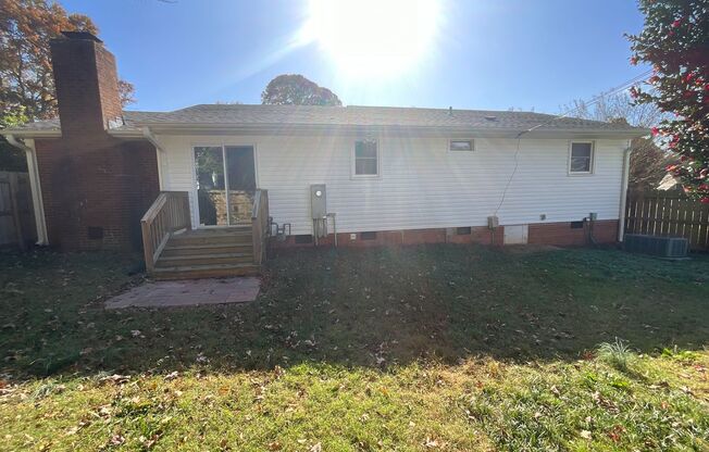 3 beds, 2 baths, $1,695