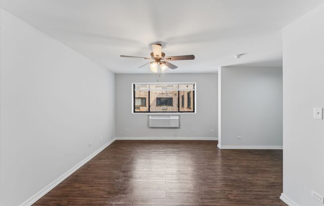 1 bed, 1 bath, 307 sqft, $1,750, Unit 322