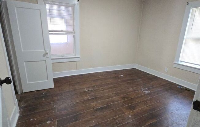 2 beds, 1 bath, $1,000