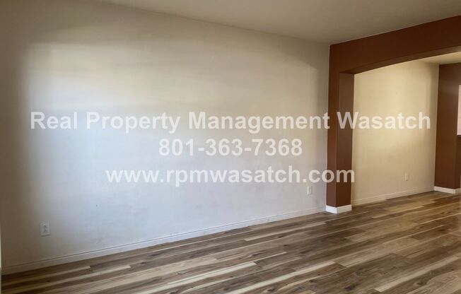 Come See This Beautiful 2 Bedroom 2.5 Bathroom in Draper!