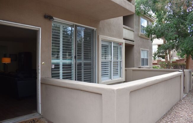 CHECK THIS LOVELY FIRST FLOOR FURNISHED CONDO UNIT IN WESTPARK COMMUNITY!