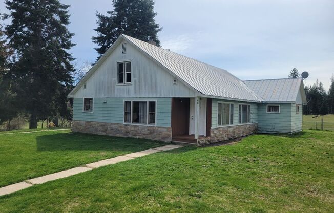 5 Bedroom Home in Usk, WA for $1,600 a month