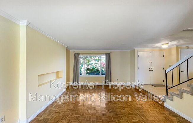 1293 KNOLLVIEW DR