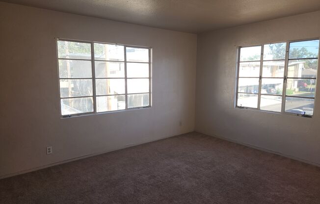 1527 N Van Ness Ave