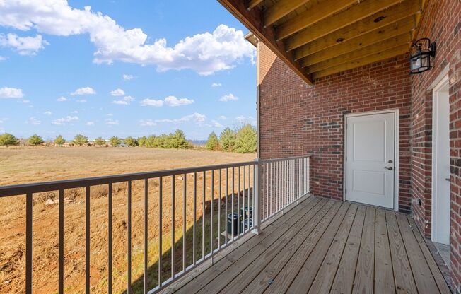 2 beds, 1 bath, 939 sqft, $900, Unit 137