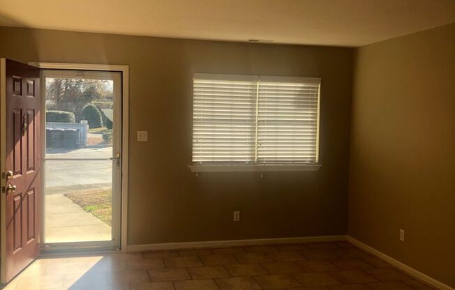 Beautiful Townhome 2Bed/ 1 Bath