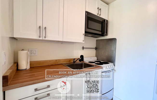 Beautiful sunny top floor condo, includes Water/Garbage/Parking and more!
