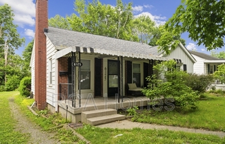 6125 EVANSTON AVE