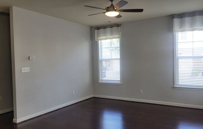 3 beds, 2.5 baths, $2,350