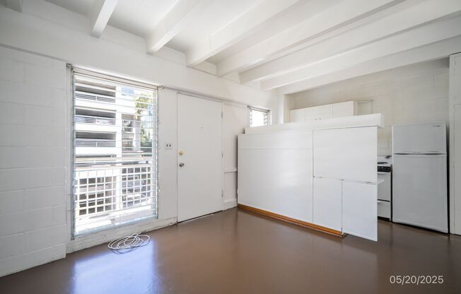 Newly Renovated Ala Moana-Kakaako Apt. (Makaloa/Piikoi St)