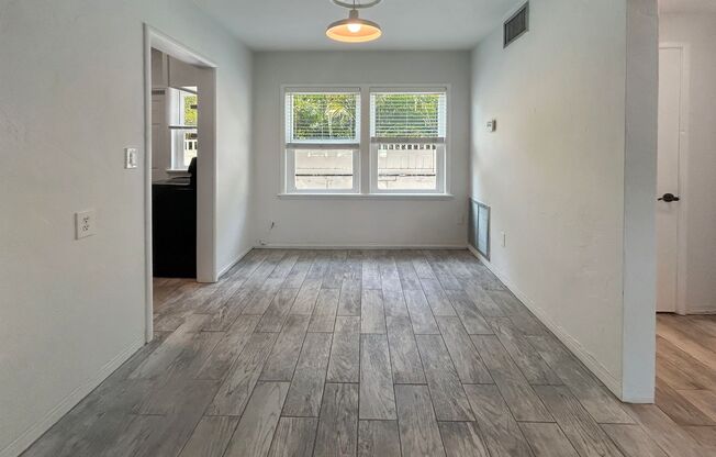 1120 Beach Dr