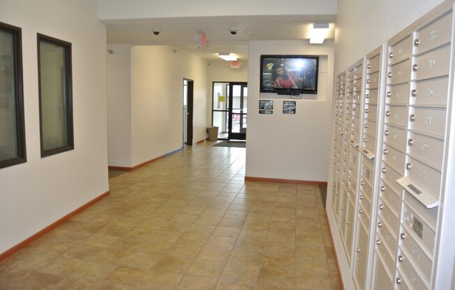 3 beds, 2 baths, 1,285 sqft, $1,425, Unit 124