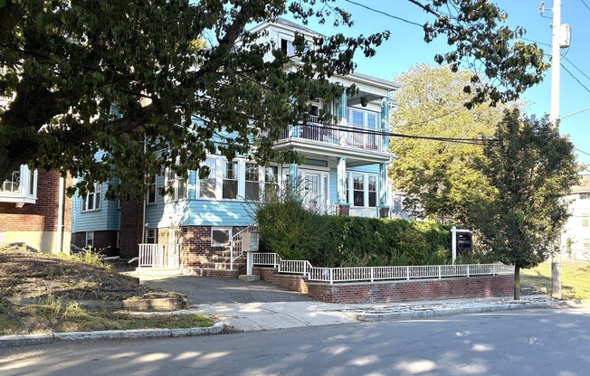7 NICHOLS ST